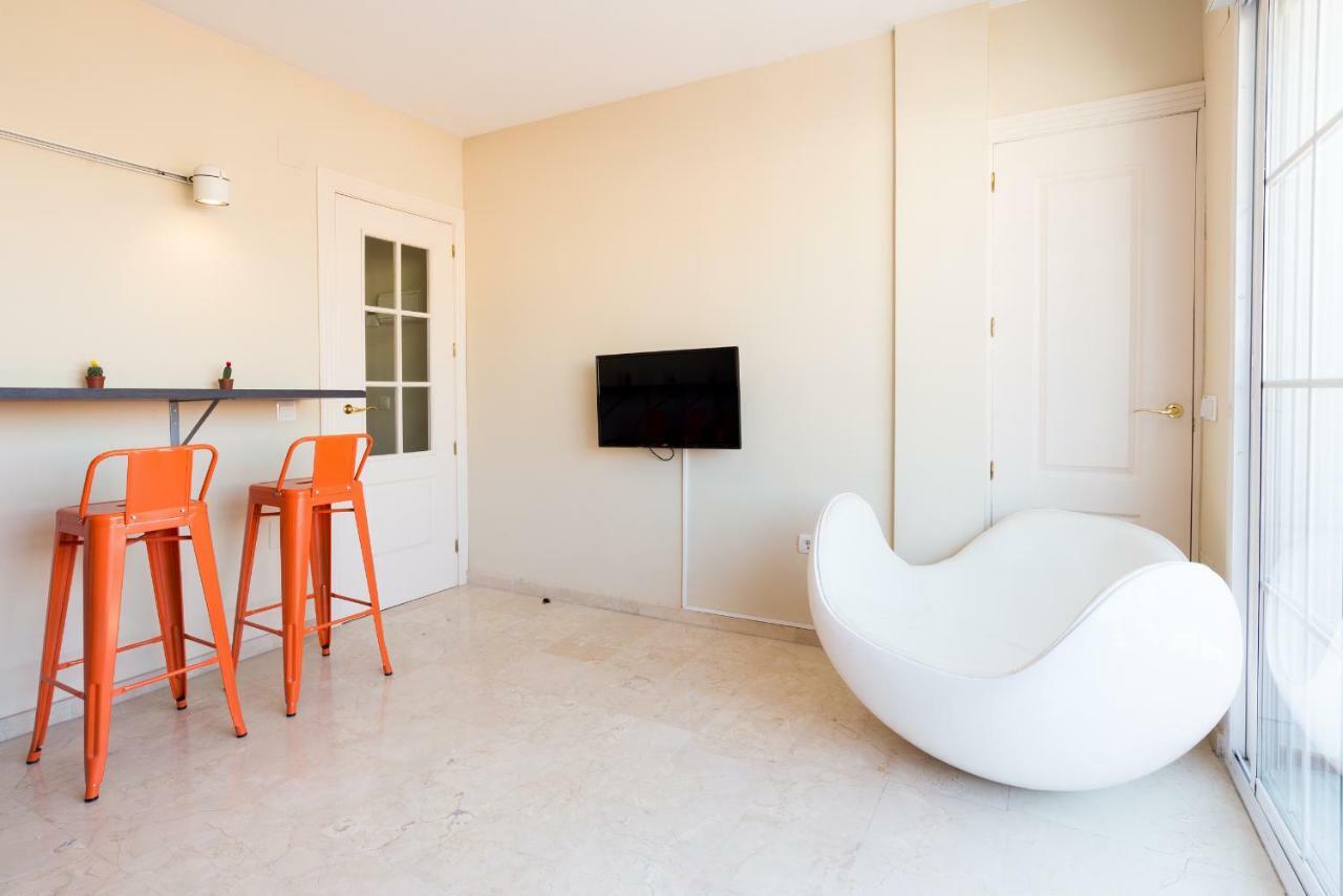 Apartmán Gr3-Renovated Apt Next To Old Town With Cozy Terrace Màlaga Exteriér fotografie