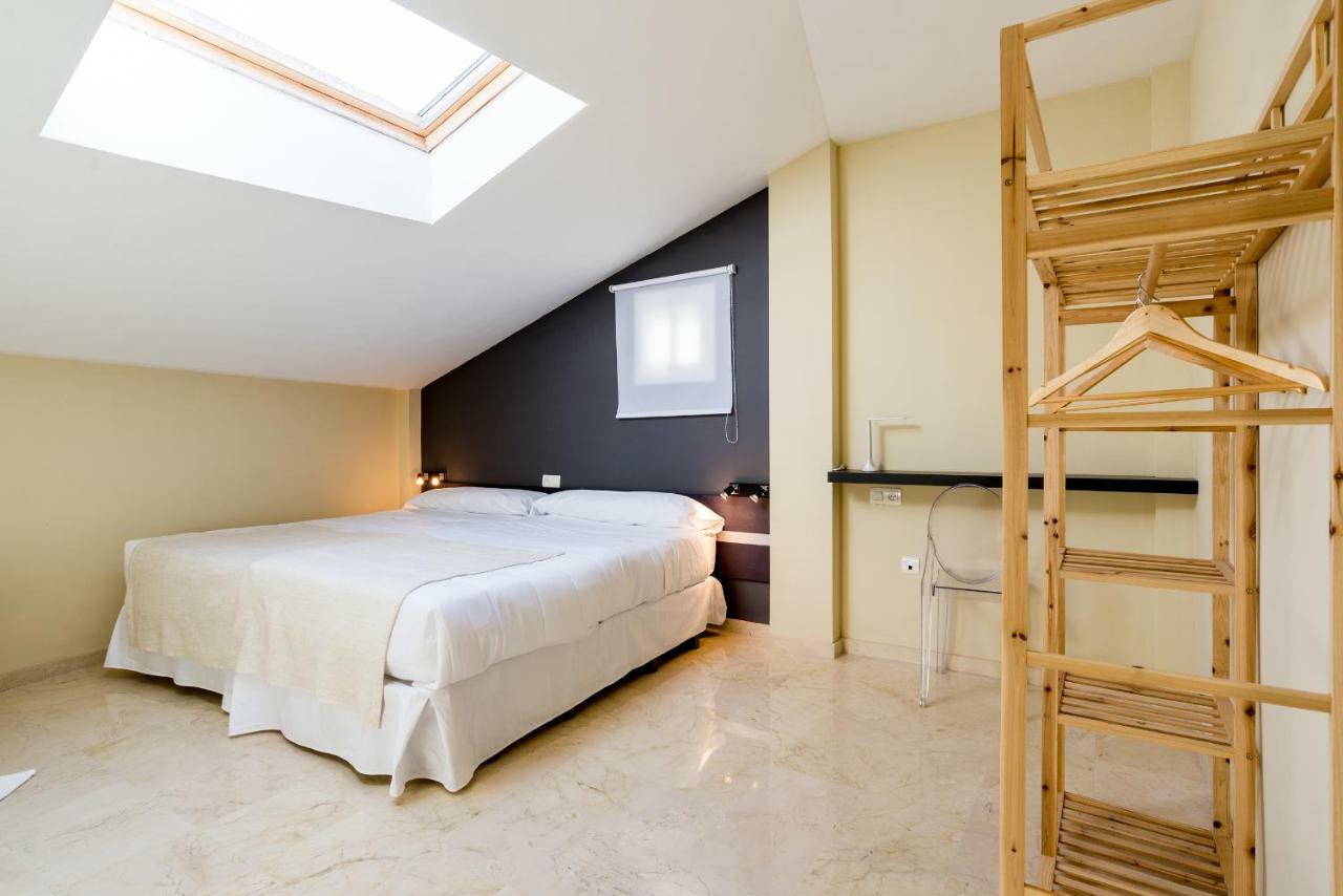 Apartmán Gr3-Renovated Apt Next To Old Town With Cozy Terrace Màlaga Exteriér fotografie