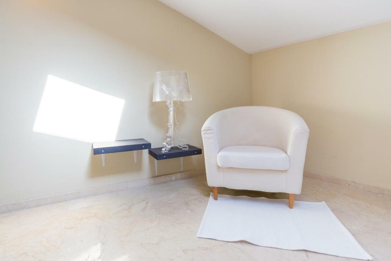 Apartmán Gr3-Renovated Apt Next To Old Town With Cozy Terrace Màlaga Exteriér fotografie