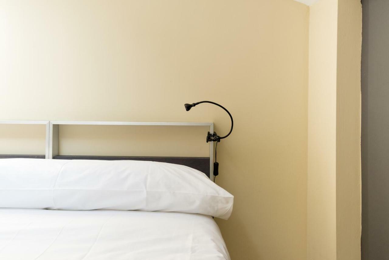 Apartmán Gr3-Renovated Apt Next To Old Town With Cozy Terrace Màlaga Exteriér fotografie